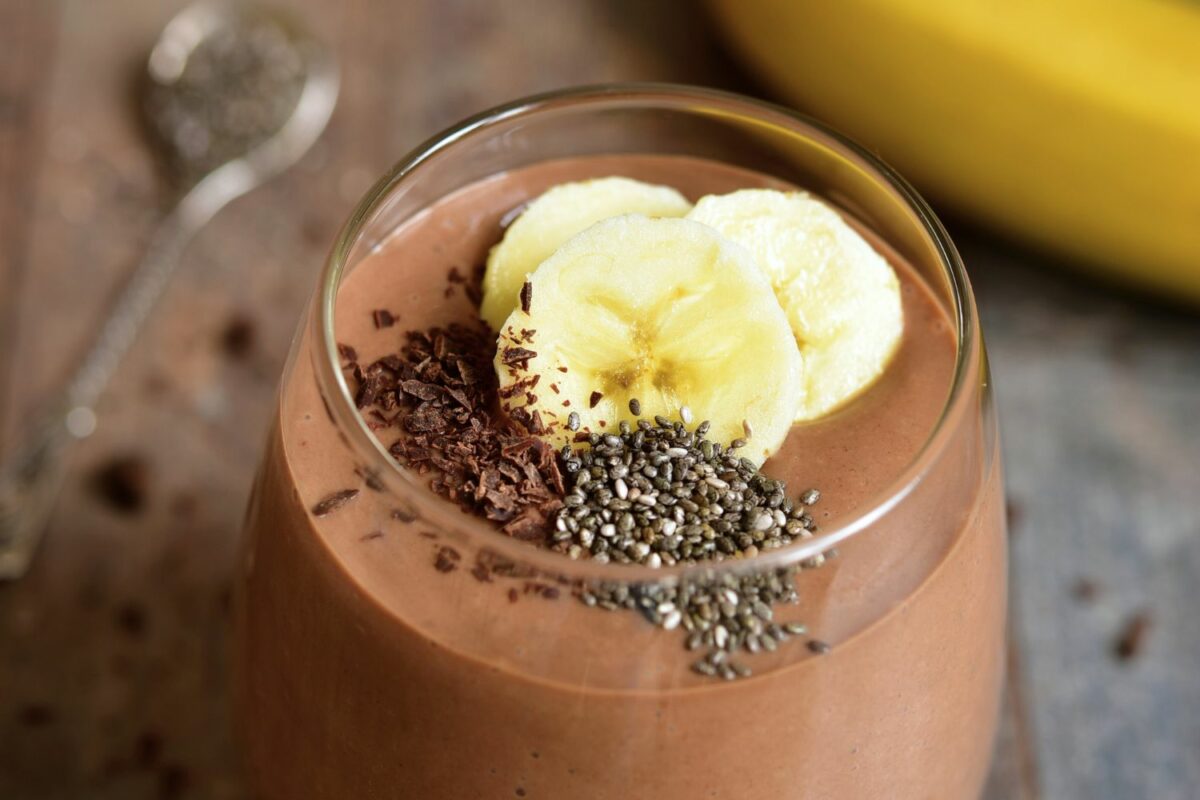 high protein banana cacao smoothie